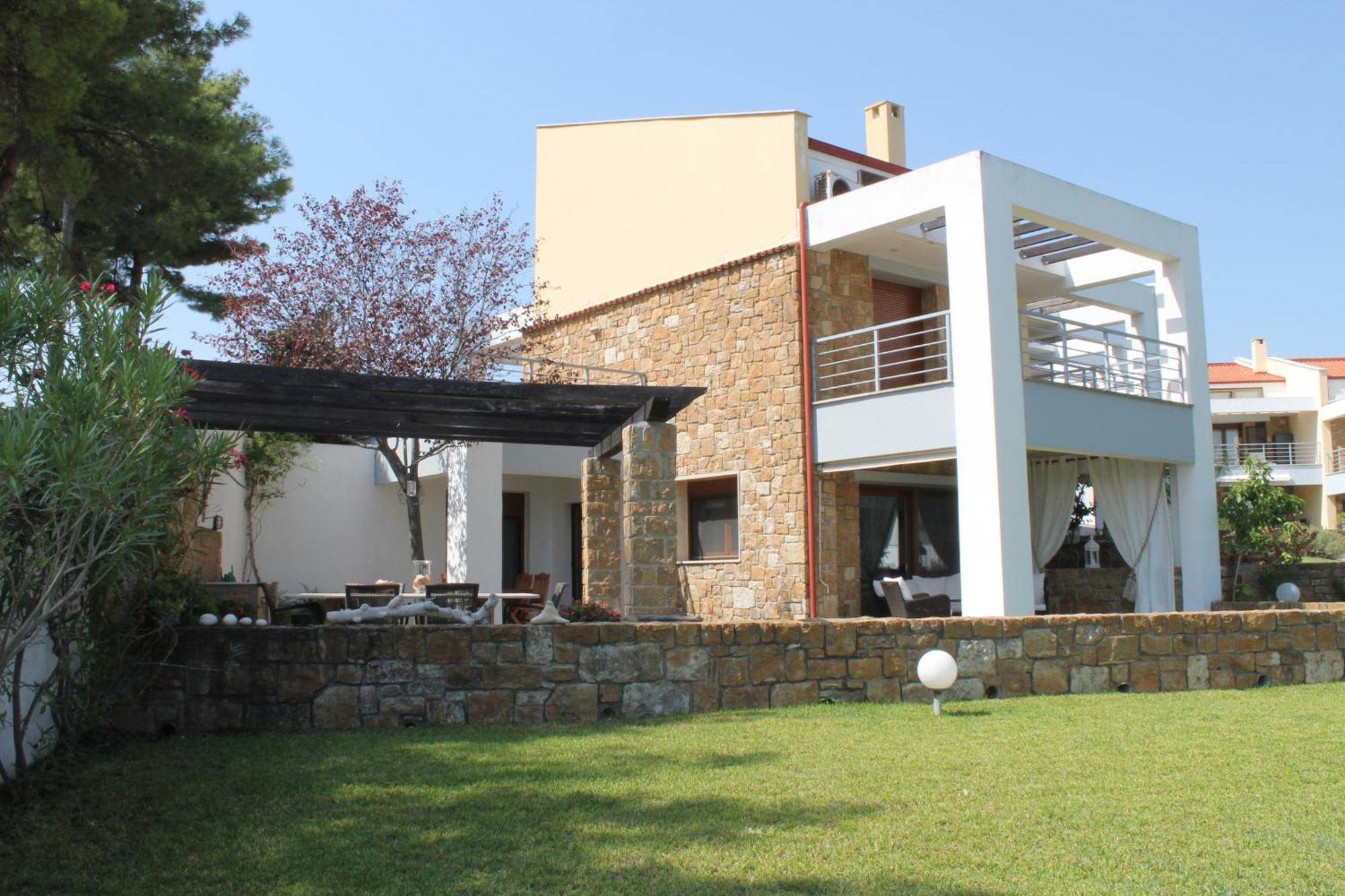 The House Of Blue Afytos